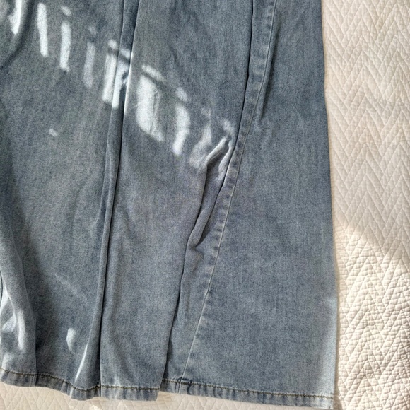 12th Tribe Pleated Super Wide Leg Jeans Size S - Picture 4 of 9